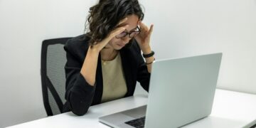 How Can Osteopathy Help with Headaches? – Rugby Osteopaths